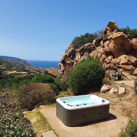 Roccette Mareblu Con Jacuzzi Costa Paradiso