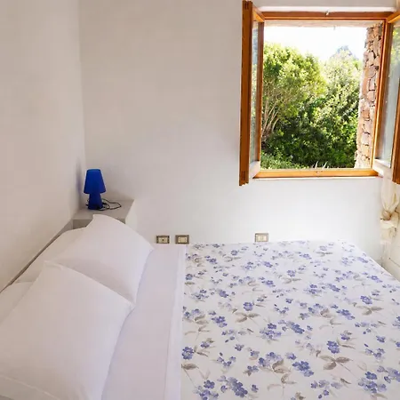 Roccette Mareblu Con Jacuzzi דירה
